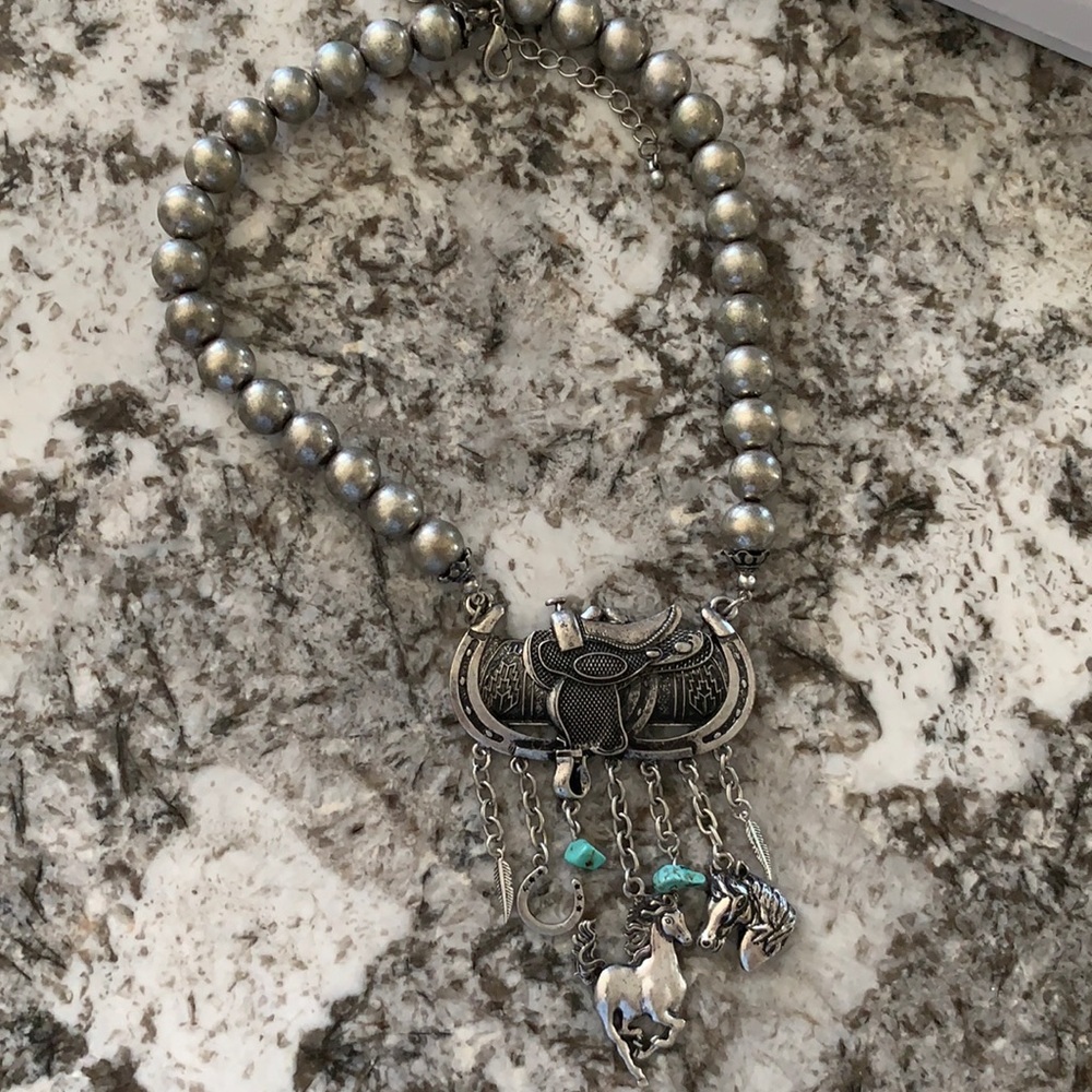 Western necklace
